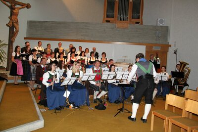 Bischofsempfang und Messe Pfingsten 2017