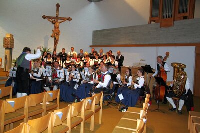 Bischofsempfang und Messe Pfingsten 2017
