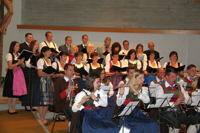 Bischofsempfang und Messe Pfingsten 2017