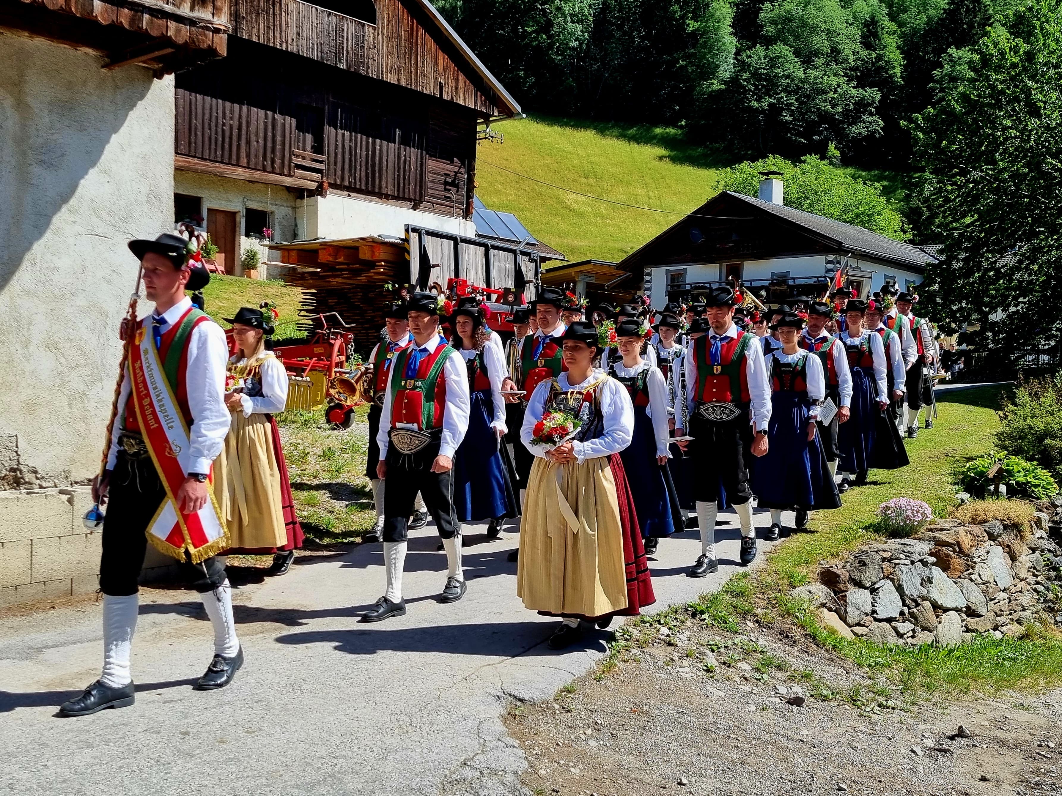 Fronleichnam + Maibaumversteigerung
